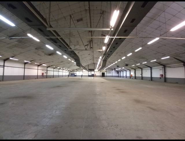 2,864M² FACTORY TO LET IN SACKS CIRCLE INDUSTRIAL